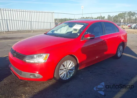 2013 Volkswagen Jetta Tdi z USA, uszkodzony, nr VIN 3VWLL7AJ8DM436003